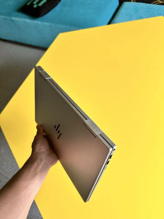 HP Envy 360 noutbugi sotiladi. Zarurat yuzasidan sotilayabman.
