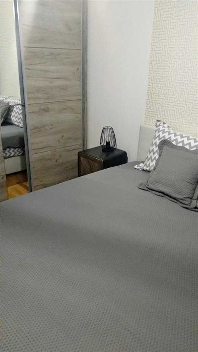 Дава се под наем Двустаен апартамент в Бургас, Център - 60 кв.м за 229.5 € - Снимка #6