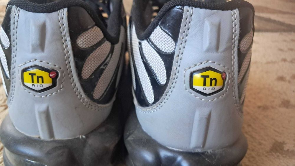 Nike Tn Albi purtati de cateva ori