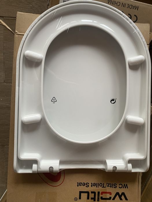 Капак и седалка за WC с плавно затваряне