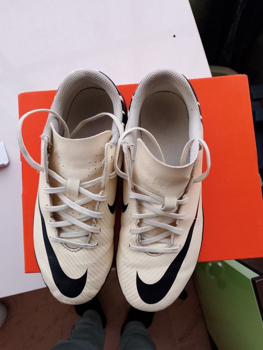 Футболни обувки NIKE