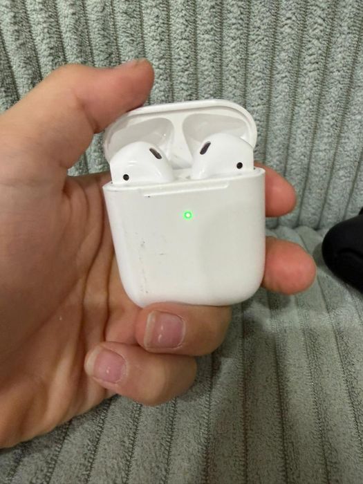 Акуительные наушники