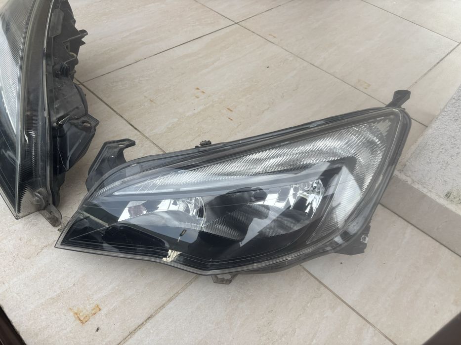 Far dreapta cu drl lumini de zii cu led opel astra j sport tourer 2018