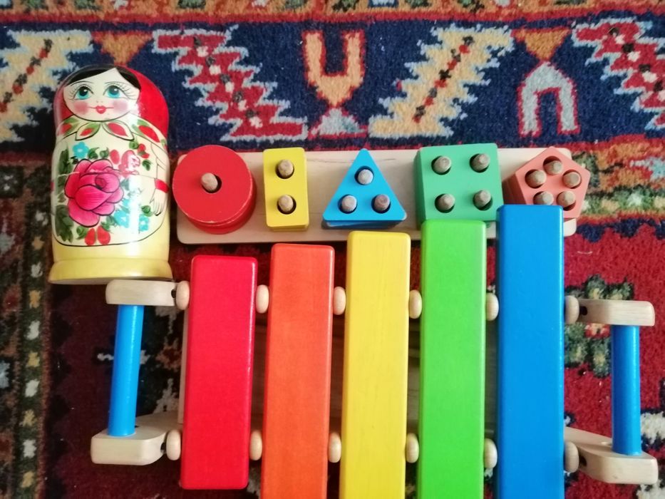 Развивающие игрушки