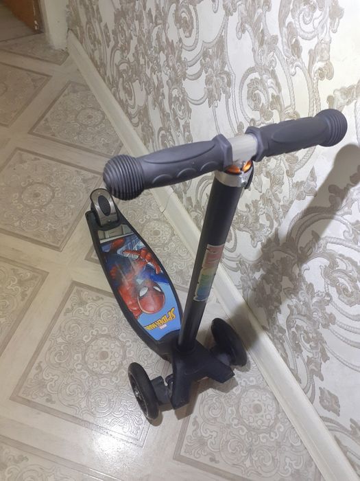 Продам самокат детский