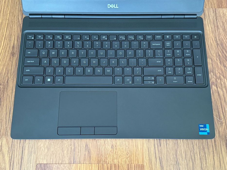 15.6' Xeon W-11855M DELL Precision 7560 32GB DDR4/512GB/RTX A3000 6GB