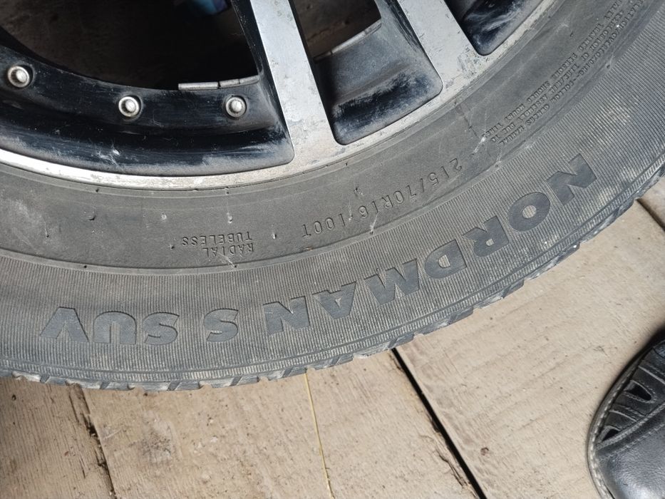 Диски 215/70 R16 NOKIAN с шинами