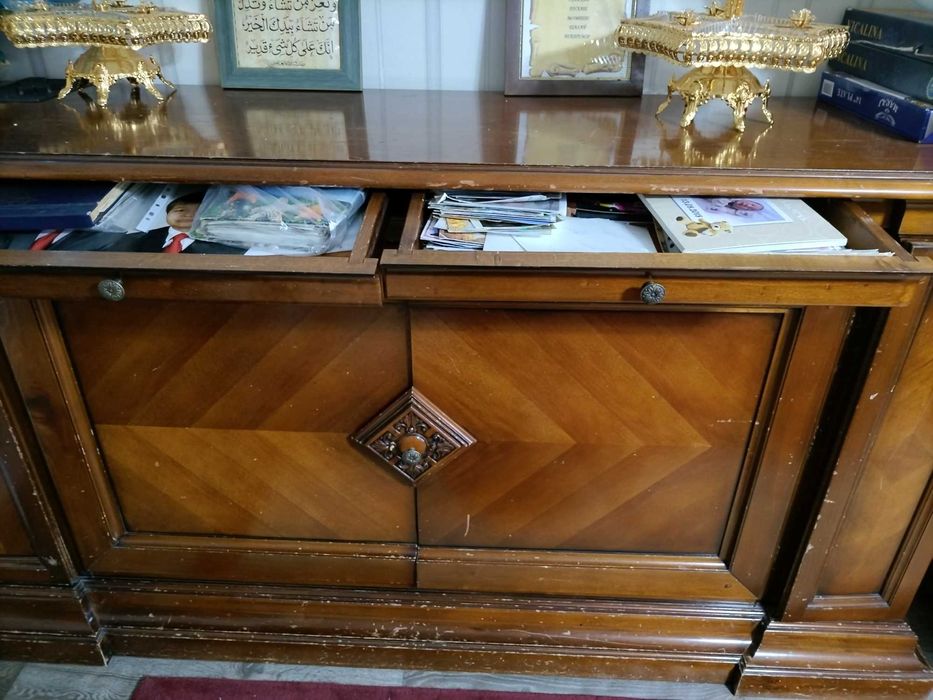 комод для посуды