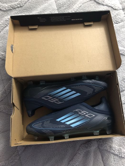 Бутонки f50 сини НОВИ!