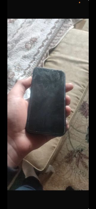 Продам айфон 12 мини срочно