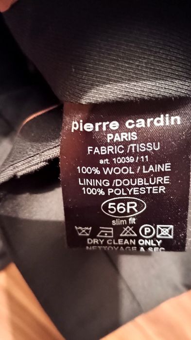 PIERRE CARDIN Paris 100 Wool Slime Fit 56R
