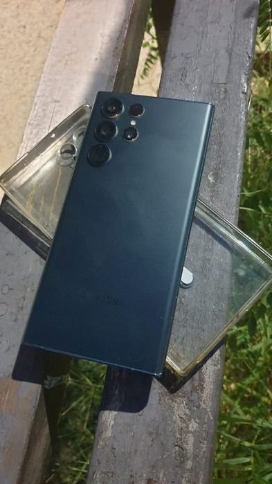 Samsung galaxy s22 12/256 snapdragon
