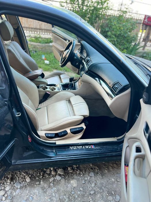 Vând schimb bmw e46
