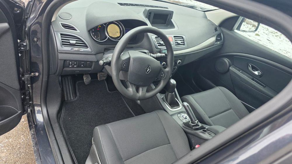 Renault Megan lll 1.5 dci * An 2011 * Euro 5 * Cutie Manuala