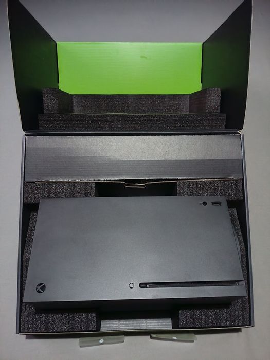 Продам XBOX Series X