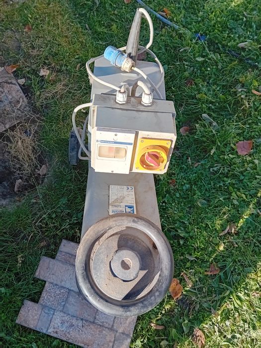 Masina de slefuit  marmura