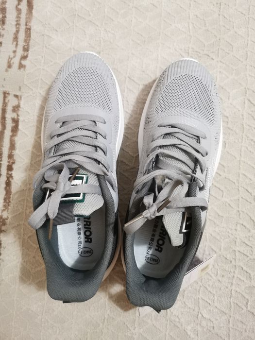 Кроссовки мужские Warrior