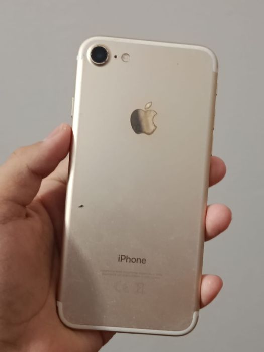 Apple iPhone 7. 32 gb