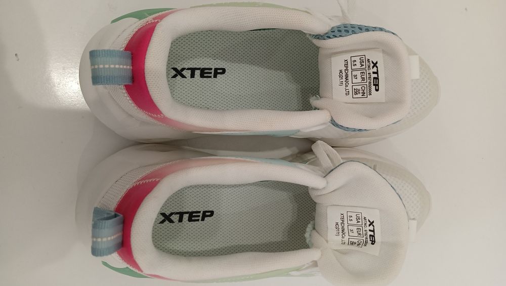 Кроссовки женские Xtep Lifestyle
