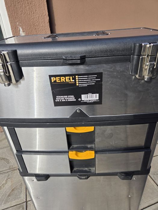 Кутия за инструменти с колел