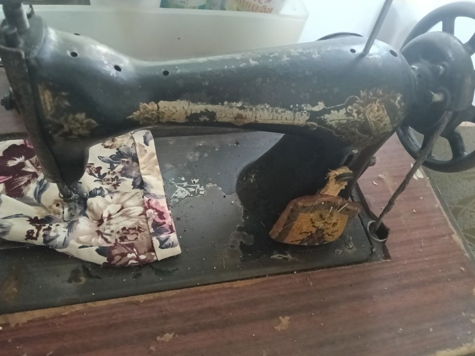 Продам швейную машину. Зингер