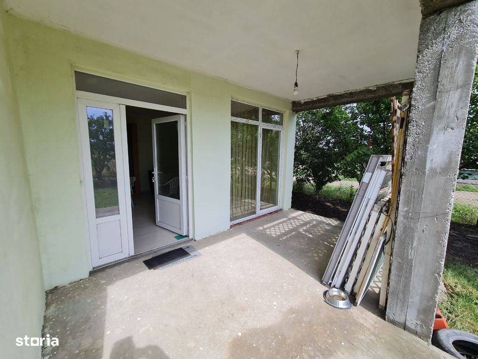 Vand casa cu o camera Vladimirescu Cartierul Florilor.