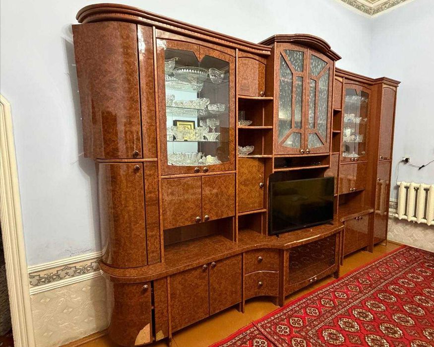 Стенка сотилади арзон нархда