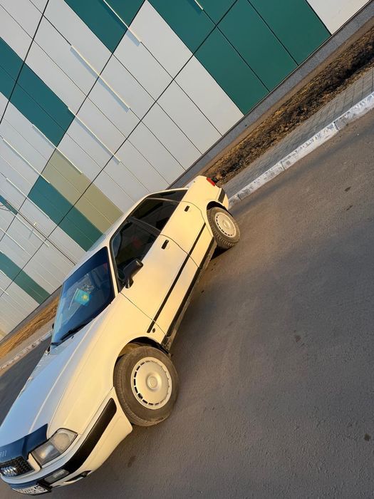 Продам Ауди 80б4