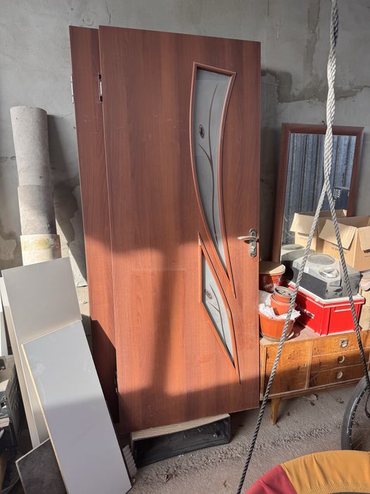 Продам 6 шт двери