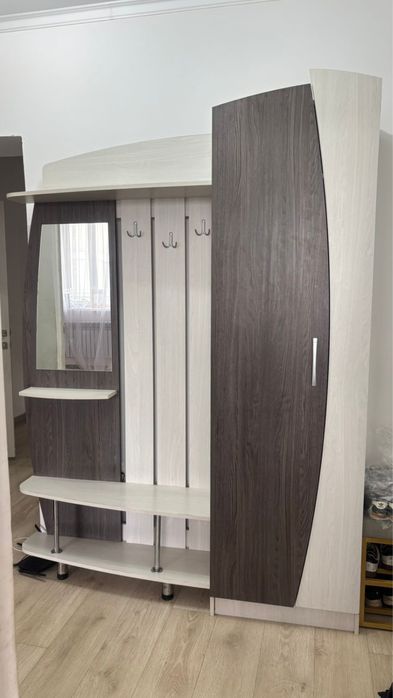 Срочно продам прихожую