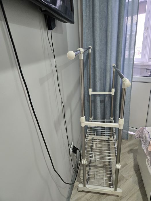 Продам напольную вешалку