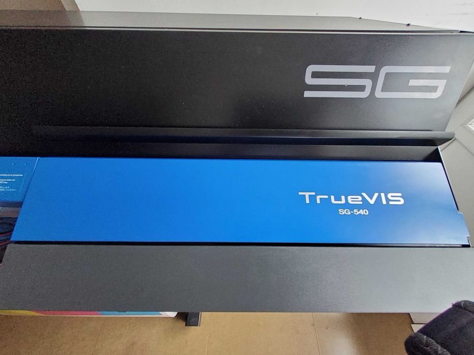 ROLAND SG-540 - Print&Cut - imprimanta eco-solvent 1,37m  - doar 14 ore de functionare - ca noua