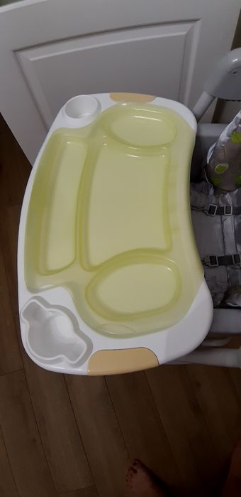 Стульчик для кормления 0+