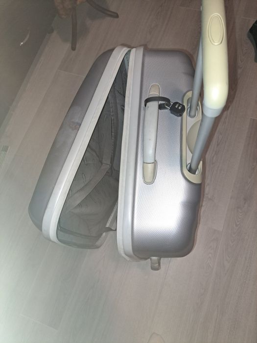 Geamantan mare 36-40 l