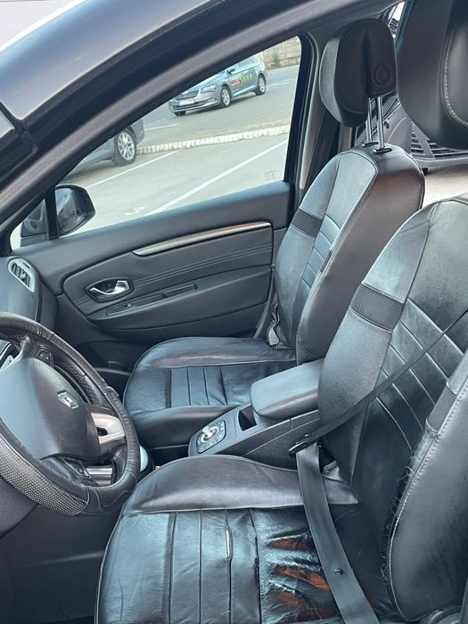 Vând Renault Grand Scenic 1.9, 130 CP, 6 viteze, 7 locuri ( nu Sharan, Galaxy, Turan)