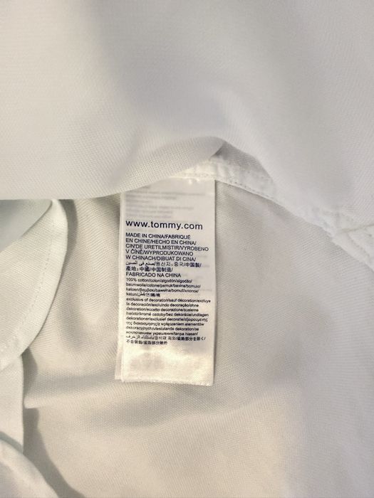 Прекрасна бяла риза Tommy Hilfiger + ПОДАРЪК тениска Tommy Hilfiger