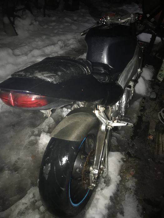 Vând Sau Schimb Yamaha YZF750R Defectă!