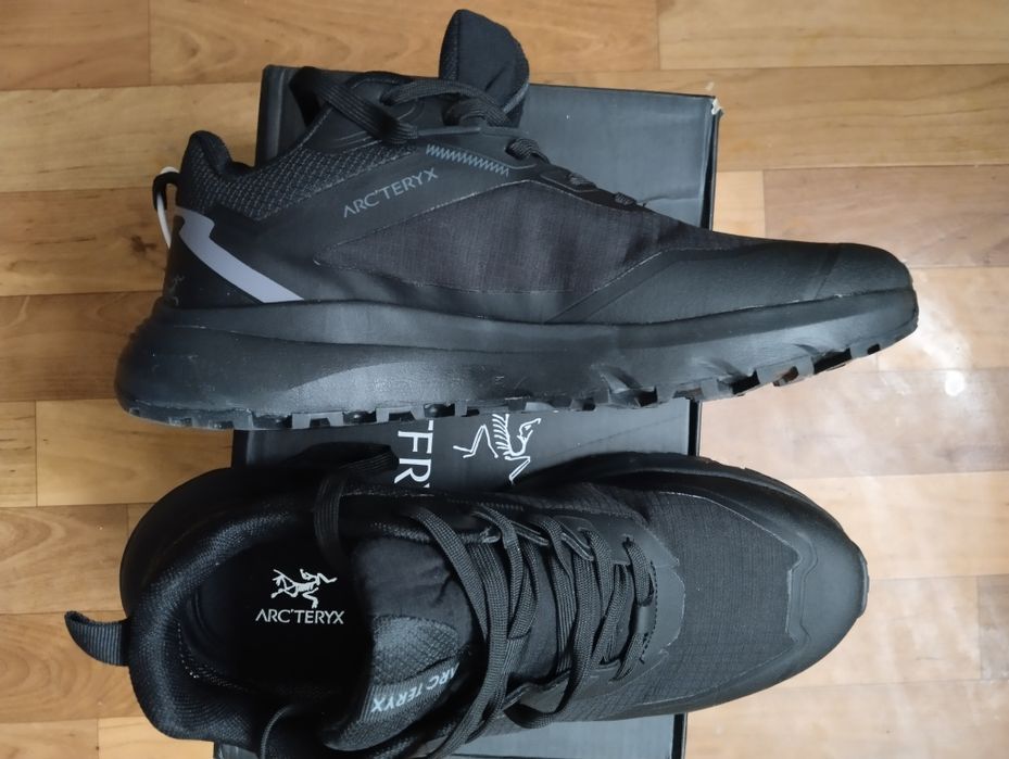 продам кроссовки термо