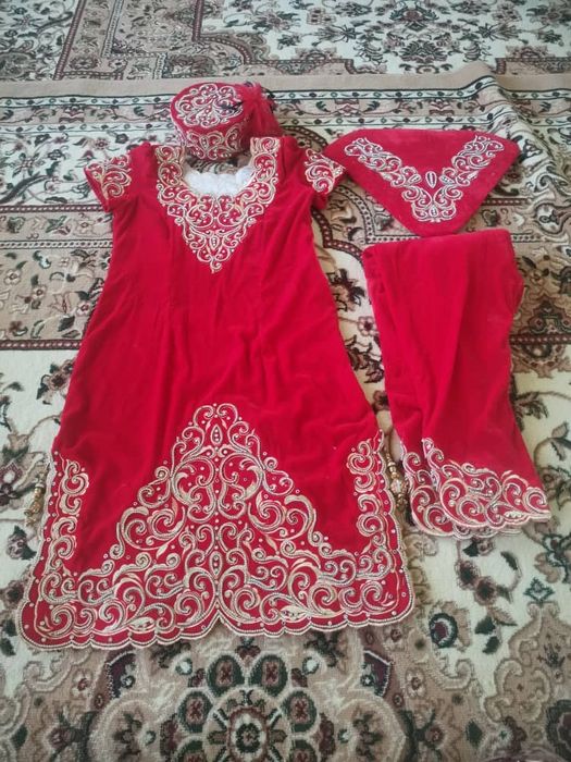 Kompyuter vishifka ansambl razmeri 48-50