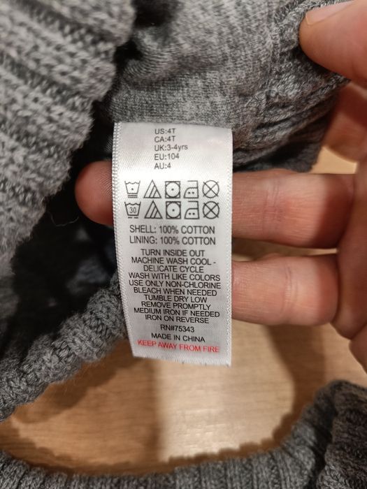 Set băieți pulover+sapca+fular Nr 104