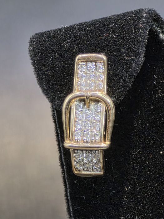 Золото 585  Серьги  Масса: 2.7