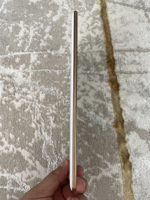 Планшет Samsung Tab S-8.4