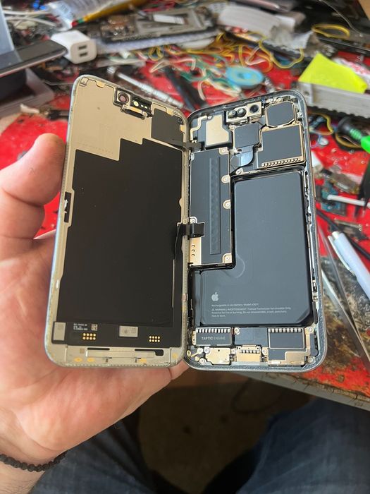 Service gsm vindem / inlocuim piese display baterie mufa camere casca