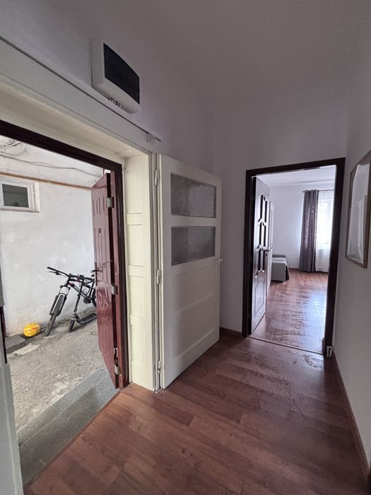 Apartament 43mp- 1 camera la casa