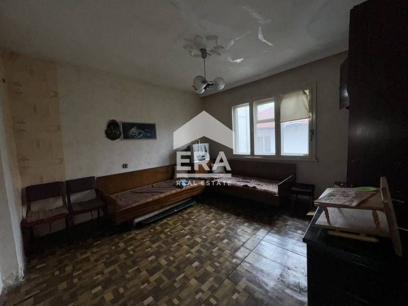 Продава се Къща в Хасково, Куба - 80 кв.м за 574 €/кв.м - Снимка #2