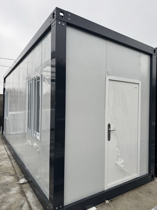 Vand Containere modulare cu piese de colt