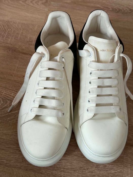 Продавам маратонки Alexander McQueen Oversized Sneakers, номер 46.
