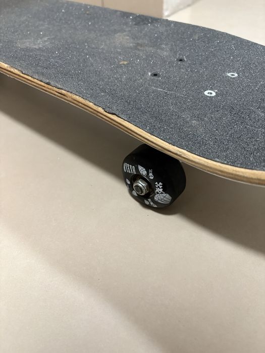 skateboard folosit