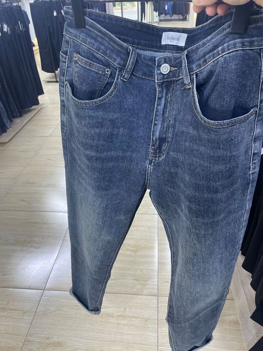 Продам джинсы мужские новые