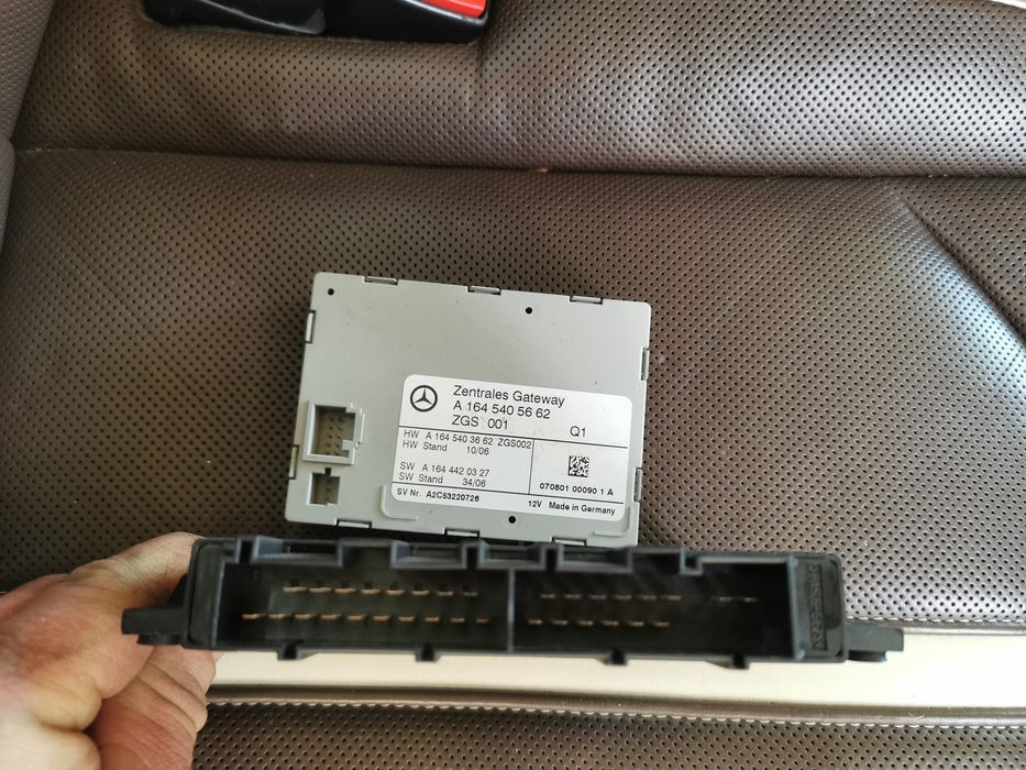 A 164 540 56 62 A 164 545 33 16 парктроник централно заключване  ML320